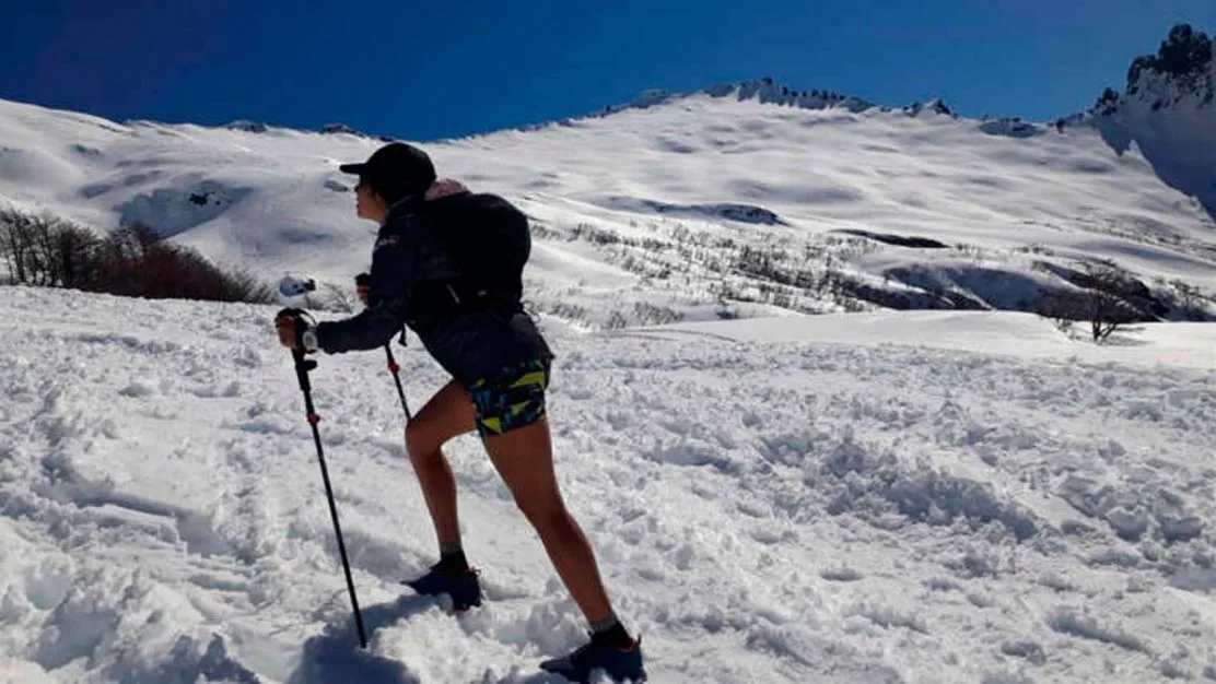 Imagen de portada de «Alpinista argentina baja en casi 2hrs tiempo de ascenso al Aconcagua».