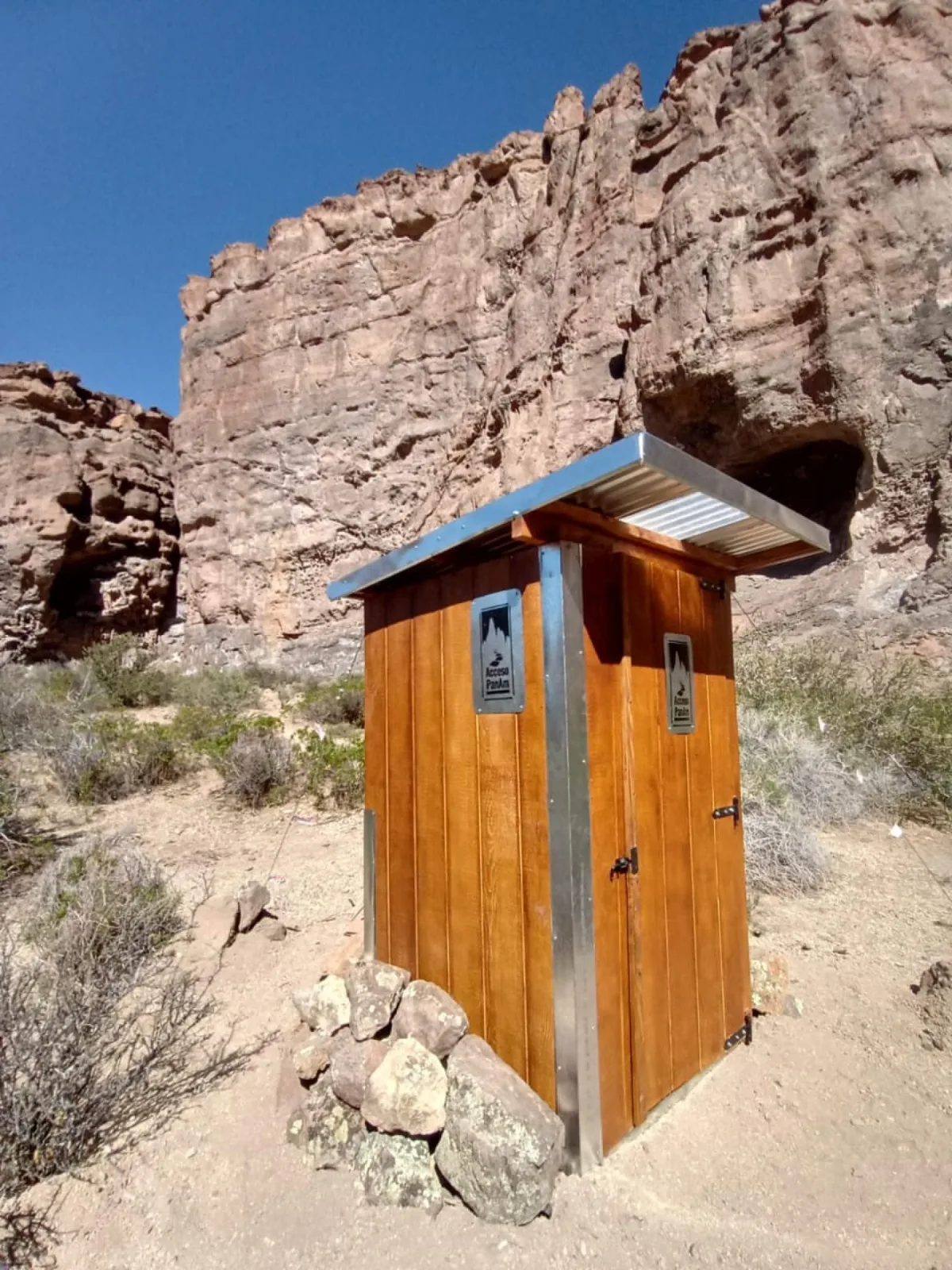 Imagen de portada de «¿Cómo ir al baño en la montaña? Una problemática comunitaria urgente».
