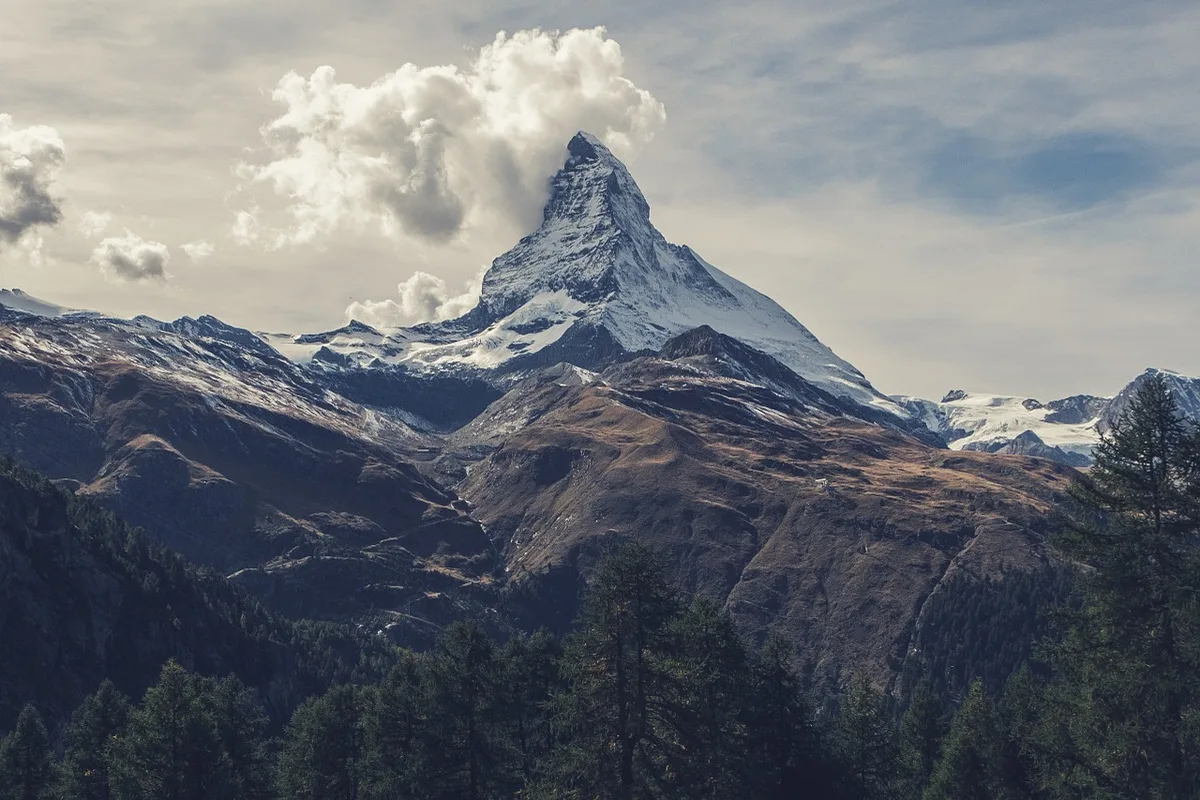 Imagen de portada de «Origen de la palabra "Alpes": el misterio envuelve a su significado».