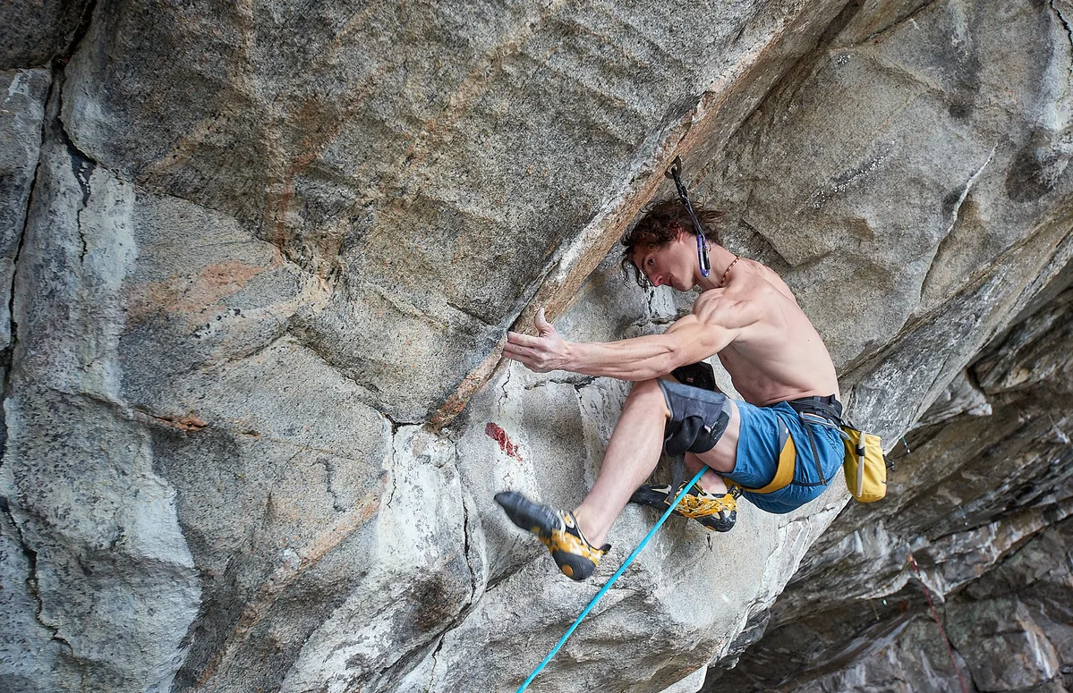 Imagen de portada de «Los escaladores y las rutas más duras del mundo: Ondra, el más fuerte».