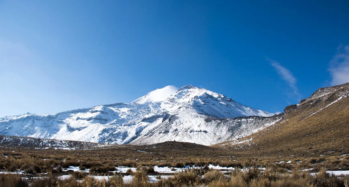 Imagen de portada de «La leyenda de la guerrera Nahuani y el surgimiento del Pico de Orizaba».